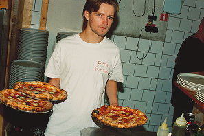 1000 pizza per day